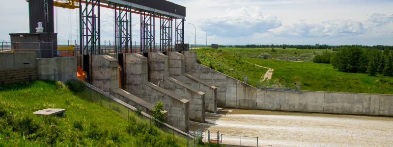 defining a dam spillway