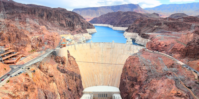 what are the advantages of dams